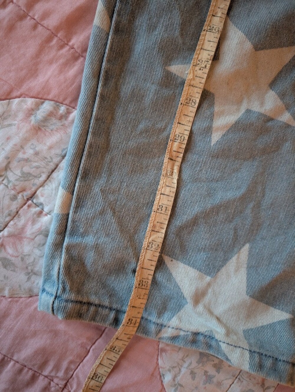 Stars & distressed jeans, soft denim w stars, size large - Picture 9 of 9